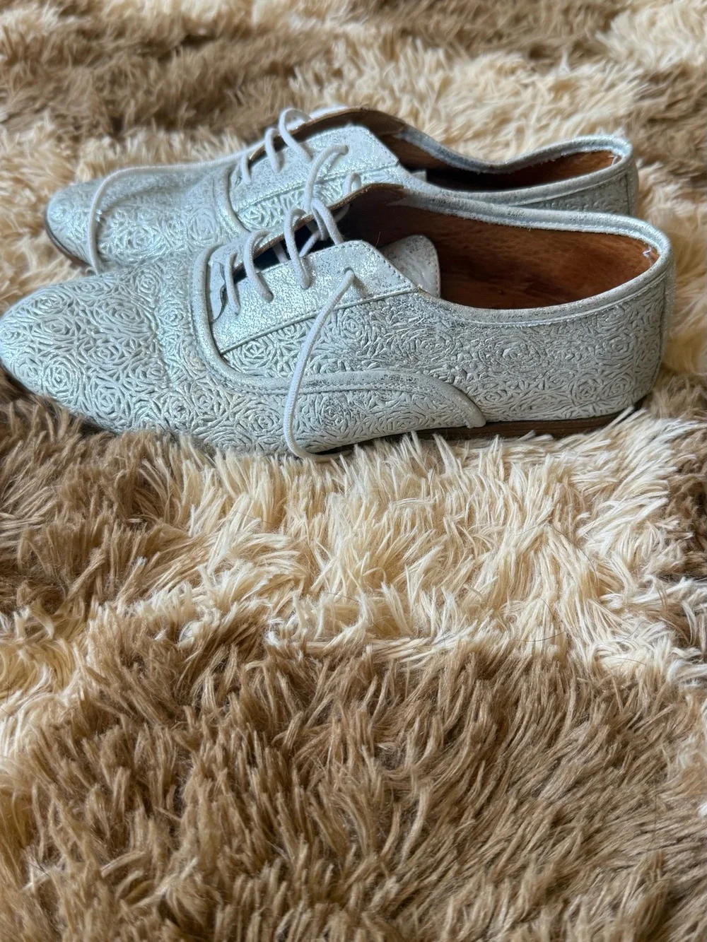 N/A stylish silver